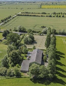 Resthof in schöner Feldrandlage von Vadersdorf mit diversen Nutzungs- und Gestaltungsoptionen - Fehmarn