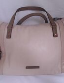 Esprit Lederhandtasche NEU in 66111