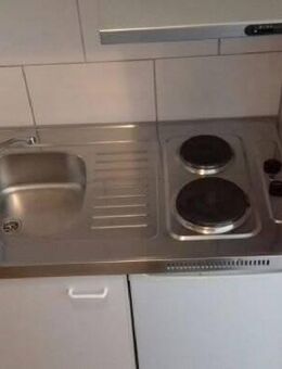 Businessapartment mit Bad und Küche, 1,40mx2,00m Bett, Full-HD TV, WLan, Komplettausstattung - Reutlingen