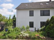 Lechenich-Bestlage: Solides Drei(Zwei)parteienhaus mit Garten, Doppelgarage, Terrasse, Loggia - Erftstadt