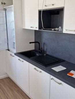 Geräumige 3 Zimmer-Wohnung mit Balkon und Einbauküche - Erlensee