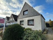 Älteres Einfamilienhaus mit Teilkeller und gr. Garten in Uetersen - Uetersen