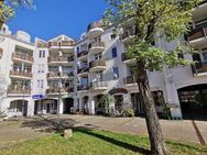 Helles, möbliertes Apartment mit Blick auf den Rathausplatz - Unterhaching