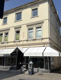 Gemütliche 3 Zimmer Etagenwohnung in der Fußgängerzone von Bünde mit großer Dachterrasse - Bünde