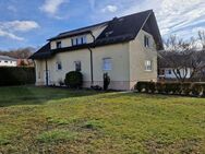**Zweifamilienhaus mit Photovoltaikanlage in ruhiger Wohngegend** - Bruck (Oberpfalz)