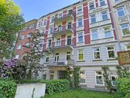 Schöne 2-Zimmer-Altbauwohnung mit Balkon in Ottensen: Perfekt für Eigennutzer oder Kapitalanleger - Hamburg
