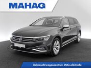 VW Passat Alltrack, 2.0 TDI NaviPro, Jahr 2022 - München