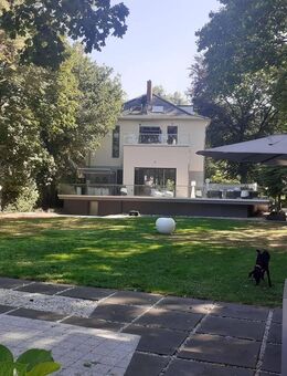 Sanierte - modernisierte Altbauvilla in Berlin-Lichterfelde - Designausstattung im Topzustand - Berlin