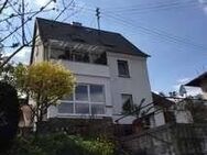 Kleine schnuckelige DG Wohnung mit tollem Ausblick - zum 01.07.2025 frei! - Bingen (Rhein)