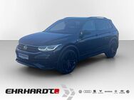 VW Tiguan, 2.0 TDI R-Line IQ-LIGHT PARKLENK ° HARMAN EL SITZE HECKKL BLACKSTYLE BEH FRONT, Jahr 2020 - Arnstadt