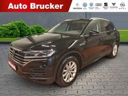 VW Touareg, 3.0 Basis V6 TDI, Jahr 2018 - Marktredwitz