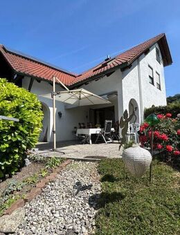 Außergewöhnlich großzügige und gepflegte 3-Zimmer-Gartenwohnung in ruhiger Lage - Affing