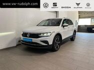 VW Tiguan, 1.5 TSI Move, Jahr 2023 - Oelsnitz (Erzgebirge)