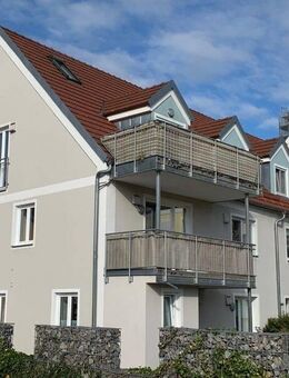 Charmante 3-Zimmer-Wohnung mit Balkon und KFZ-Stellplatz! - Nittenau