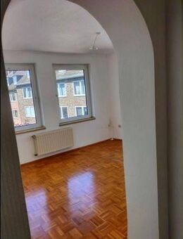 Schöne helle 3ZKDB Etagenwohnung in Aachen, Innenstadtlage - Aachen