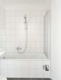 3 Zimmer in der 4. Etage ab November - Halle (Saale)