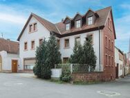 2,5-Zimmer-Maisonette-Wohnung im Altort von Thüngersheim mit PKW-Freistellplatz - Thüngersheim