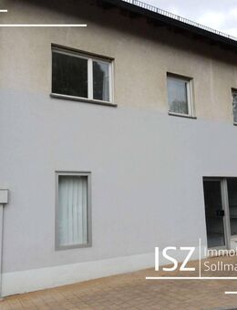 2-Familienhaus mit Laden, Werkstatt und Garagen, ideal für Handwerksbetrieb - Fürth