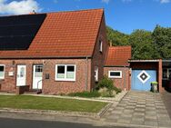 PROVISIONSFREI! In bevorzugter Lage, großzügige Doppelhaushälfte nach umfangreicher Renovierung - Husum (Schleswig-Holstein)