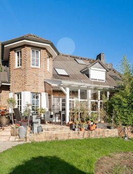 Hochwertige Doppelhaushälfte mit tollem Garten in Erftstadt-Friesheim - Erftstadt