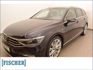 VW Passat Variant 2.0TDI 4Motion DSG Elegance R-Line LED Navi AHK - Jena