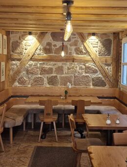 Provisionsfrei! Solide Kapitalanlage in Zirndorf ! Denkmalgeschütztes Mehrfamilienhaus zentral gelegen in Zirndorf mit Gastwirtschaft - Zirndorf