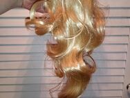 Haarspange mit Haarteil, Zopf in hellem blond - Düsseldorf