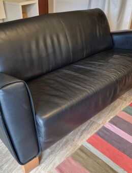schwarzes Ledersofa - Nierstein