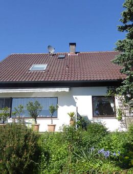 Schickes Einfamilienhaus mit herrlichem Garten - ab Herbst beziehbar! - Markt Taschendorf