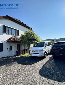 Attraktive Doppelhaushälfte mit Kamin und Garten in ruhiger Feldrandlage von Hünstetten-Görsroth... - Hünstetten
