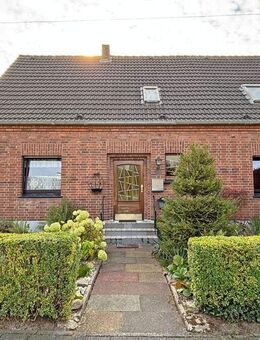 Charmantes Einfamilienhaus mit vermieteter Einliegerwohnung in Xanten-Birten! - Xanten