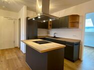 Fantastische 4-Zimmer-Wohnung auf ca. 104 m² mit Sonnen-Loggia und 2 Tageslichtbädern - Stein (Bayern)