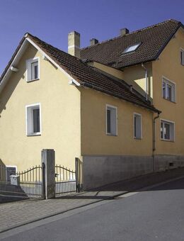 5-Zimmer-Wohnung in schöner Lage von Glattbach mit Einbauküche und Balkon zu verkaufen! - Glattbach