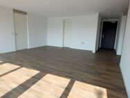Exklusive Penthouse-Wohnung 4-Zimme, 2-Bäder, Küche im Zentrum von Losheim zu Vermieten !!! - Losheim (See)
