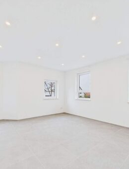 Wohnungspaket aus zwei kernsanierten 4-Zi-Wohnungen mit 8 Stellplätze in Mötzingen! - Mötzingen