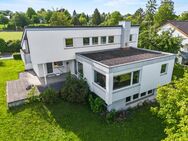 Extravagante Architektur - Eindrucksvolles Wohnhaus mit traumhaftem Gartengrundstück in Altshausen - Altshausen