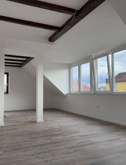 Exklusive neue DG-Wohnung - Amberg