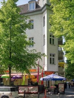 Provisionsfrei kaufen: 4-Zimmer-Gründerzeit-Wohnung nahe Tegeler See! - Berlin