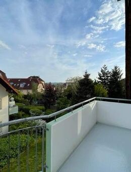 1-Raum-Wohnung mit Balkon und EBK im Erholungsort Weinböhla - Weinböhla