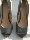 Damen Peeptoes Heels schwarz 36 neuwertig in 85452