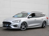 Ford Focus, 1.5 EB ST-Line Winter, Jahr 2019 - Stutensee