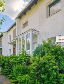 IMMOBERLIN.DE - Top-Familienlage: Komfortables Reihenhaus mit Südwestgarten - Berlin