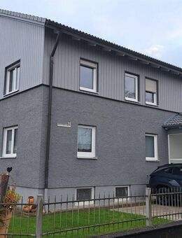 NEUMANN - Großzügige & renovierte 2ZKB Wohnung im Hochparterre mit Einbauküche - Ingolstadt