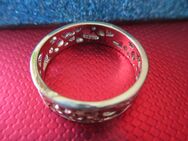 NEU ungetragen * Klassisch * elegant * DESIGNER * Blumen * Blüten * Cut Out - Optik * Ring * gold * 18 mm Durchmesser * Modeschmuck * - Riedlingen