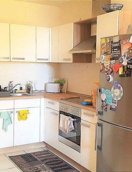 RESERVIERT! Moderne Maisonette-Wohnung mit Einbauküche, Aufzug und Tiefgaragenstellplatz direkt im Zentrum in 92318 Neumarkt - Neumarkt (Oberpfalz)