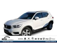 Volvo XC40, Momentum, Jahr 2022 - Friedberg (Hessen)