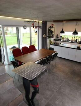 exklusives Einfamilienhaus in schöner Lage - 675 - Ering