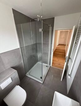 Junges Wohnen am Rechenbergpark - Modernisierte 4-Zi.-W mit Balkon & Tageslichtbad sowie optional 1 Tiefgaragen Stellplatz - Nürnberg