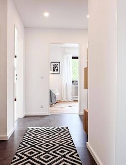 sofort einziehen: Helle 3-Zimmer-Wohnung - neu renoviert - Leonberg (Baden-Württemberg)