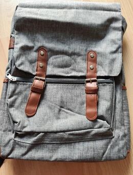 Rucksack NEU mit vielen Extras - Mörfelden-Walldorf